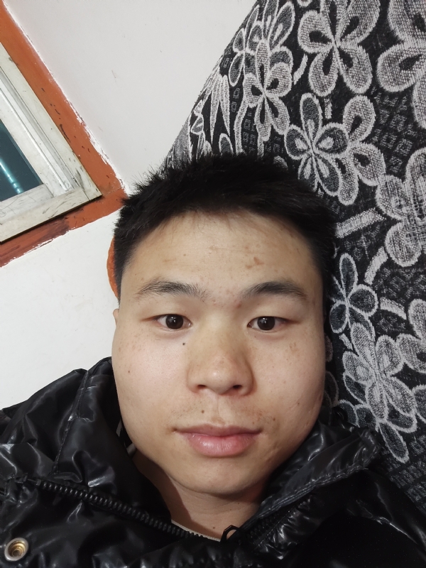 麒麟区幼儿园扛把子的第三张照片--罗平王婆说媒